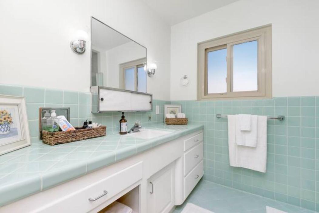 Perla D'italia -1br- Free Driveway Parking -1 Car