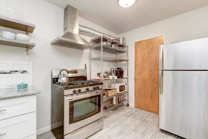 Perla D'italia -1br- Free Driveway Parking -1 Car Apartment