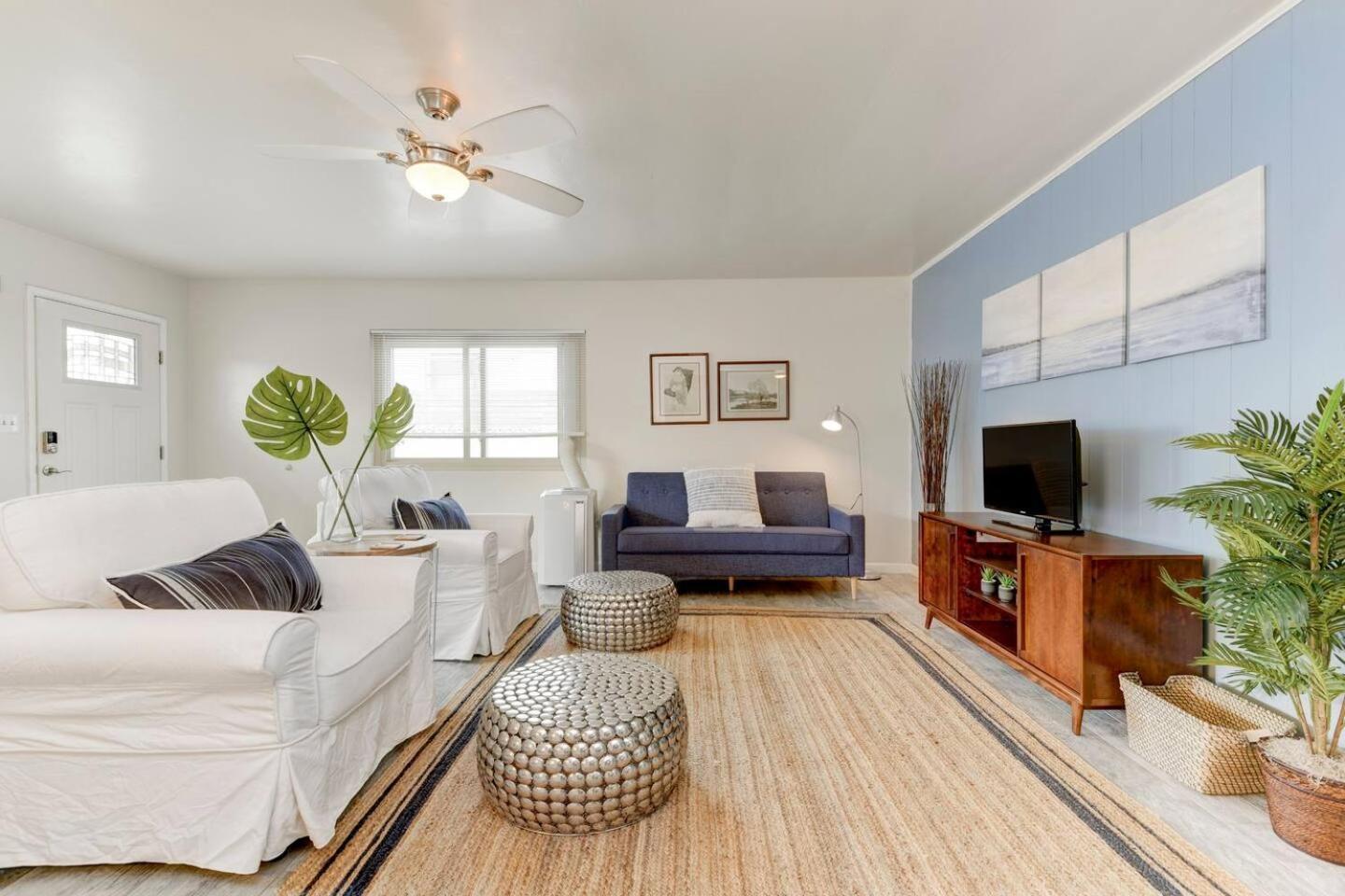 Perla D'italia -1br- Free Driveway Parking -1 Car Apartment *